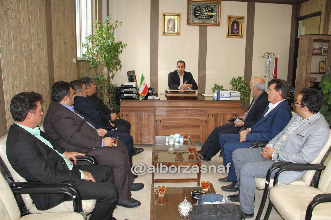 NESHAST DASTFOROUSHAN